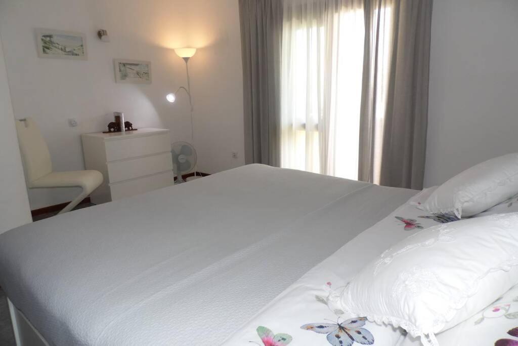 Happy House-Fantastic Holiday With All Amenities Albufeira Esterno foto